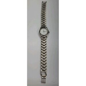 GG Ladies‎ Watch Quartz Japan Movement Stainless Steel Back New Battery